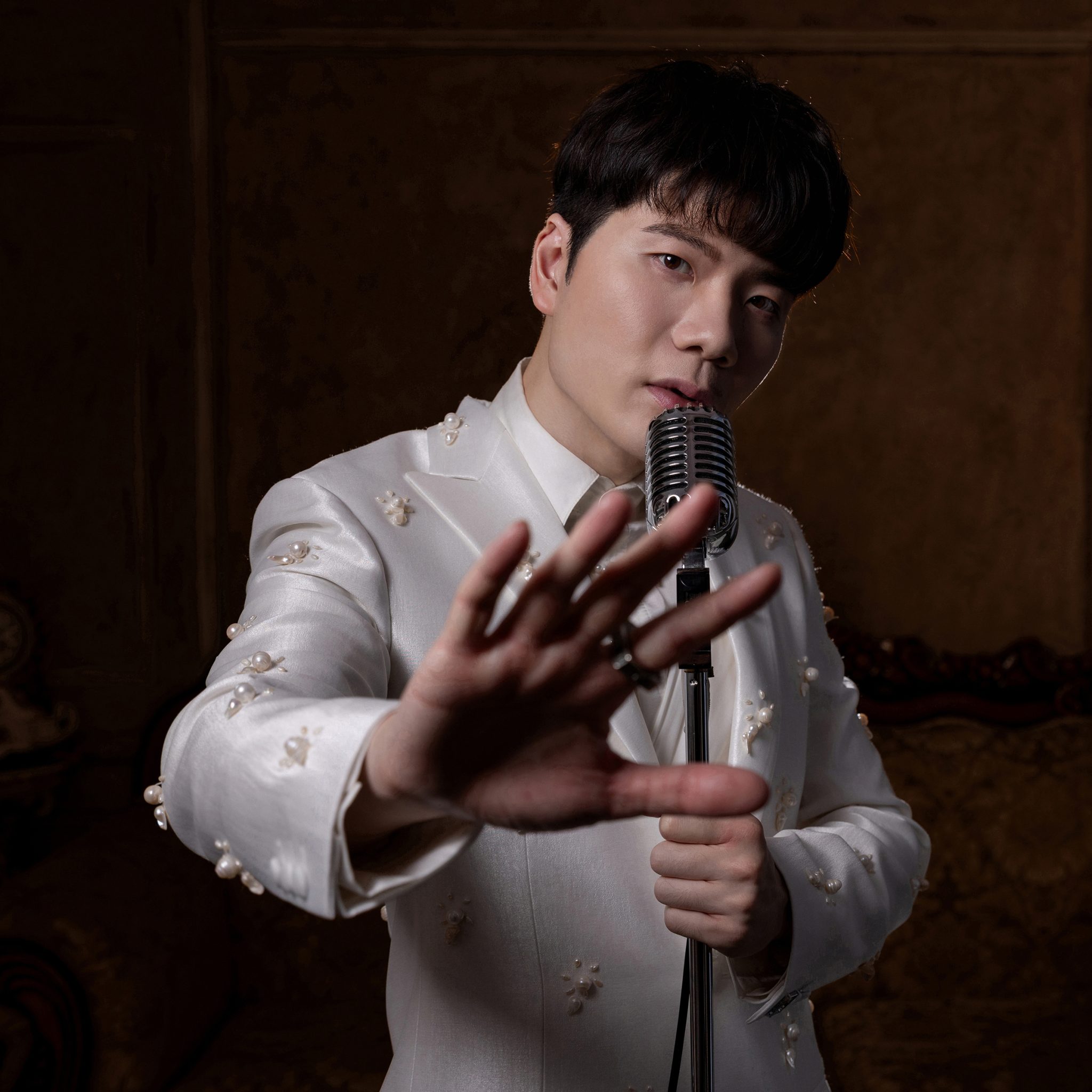 Chai Chang – Chinese-Australian Singer Based in Australia